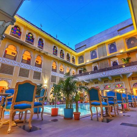 Nirbana Palace - A Heritage Hotel And Spa Jaipur Ngoại thất bức ảnh