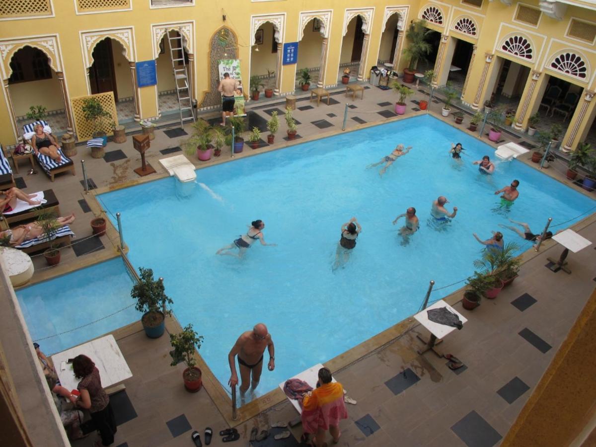Nirbana Palace - A Heritage Hotel And Spa Jaipur Ngoại thất bức ảnh