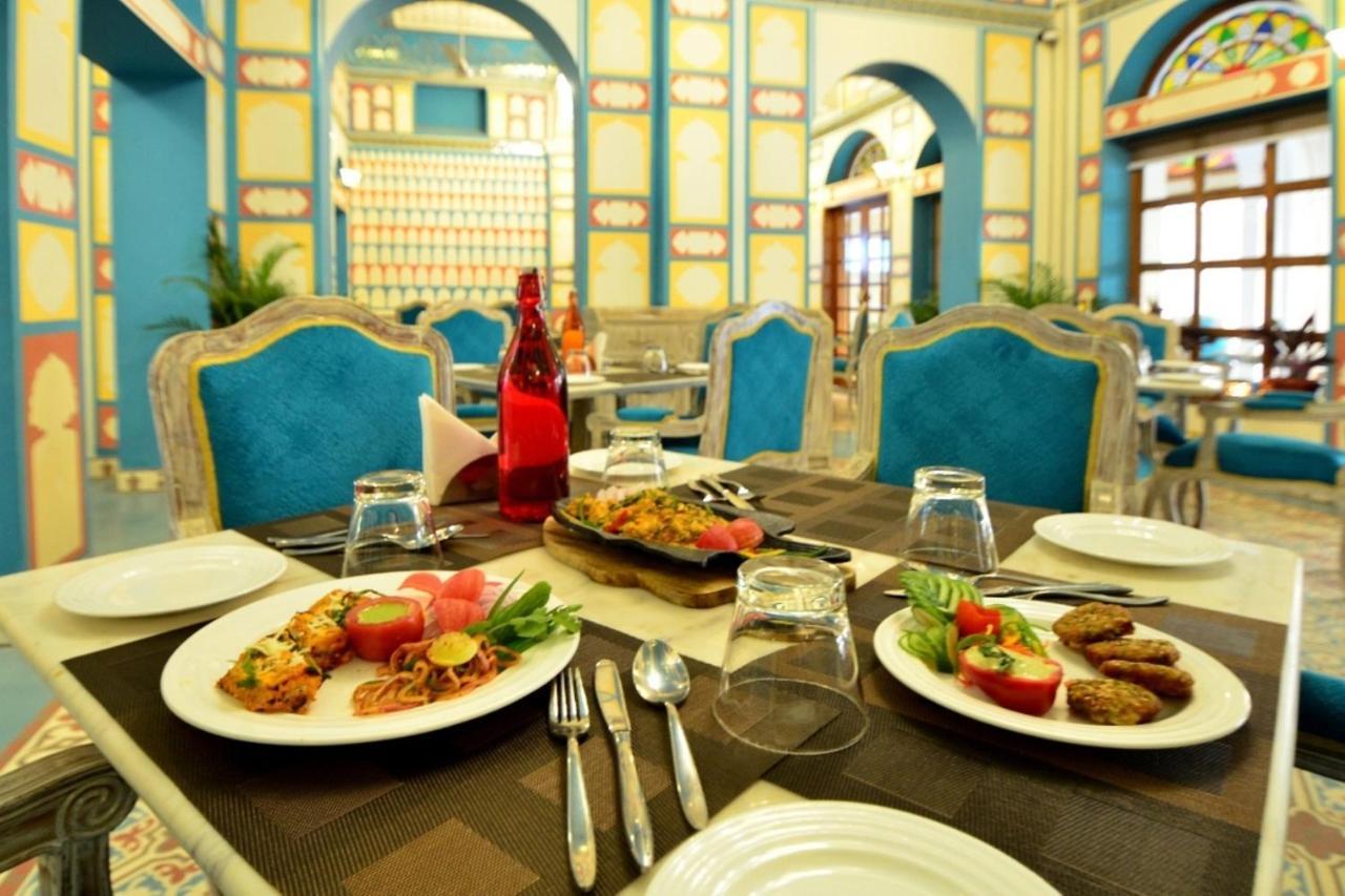 Nirbana Palace - A Heritage Hotel And Spa Jaipur Ngoại thất bức ảnh