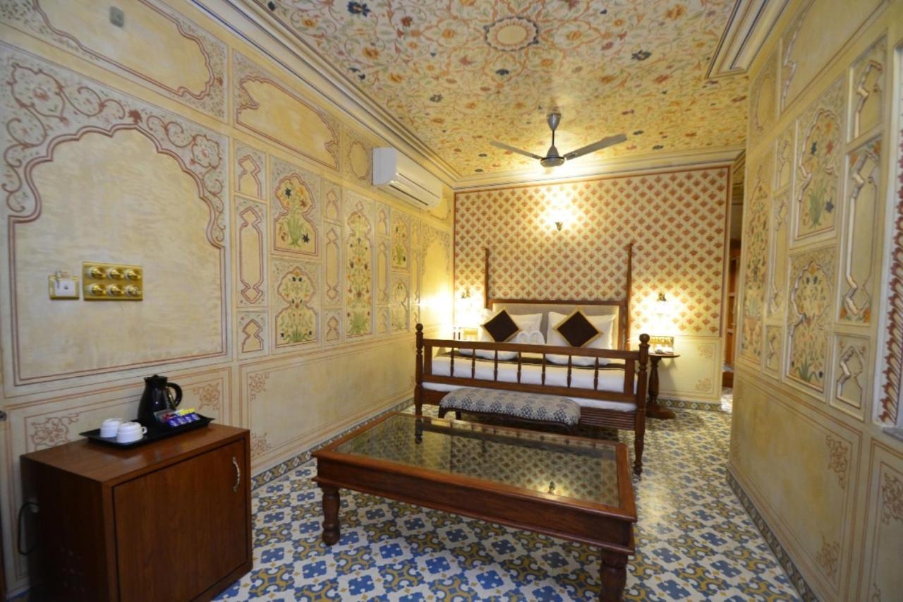 Nirbana Palace - A Heritage Hotel And Spa Jaipur Ngoại thất bức ảnh