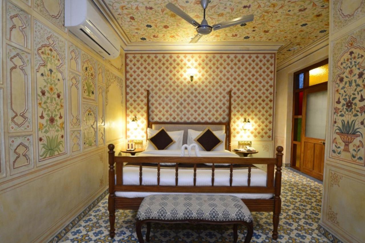 Nirbana Palace - A Heritage Hotel And Spa Jaipur Ngoại thất bức ảnh