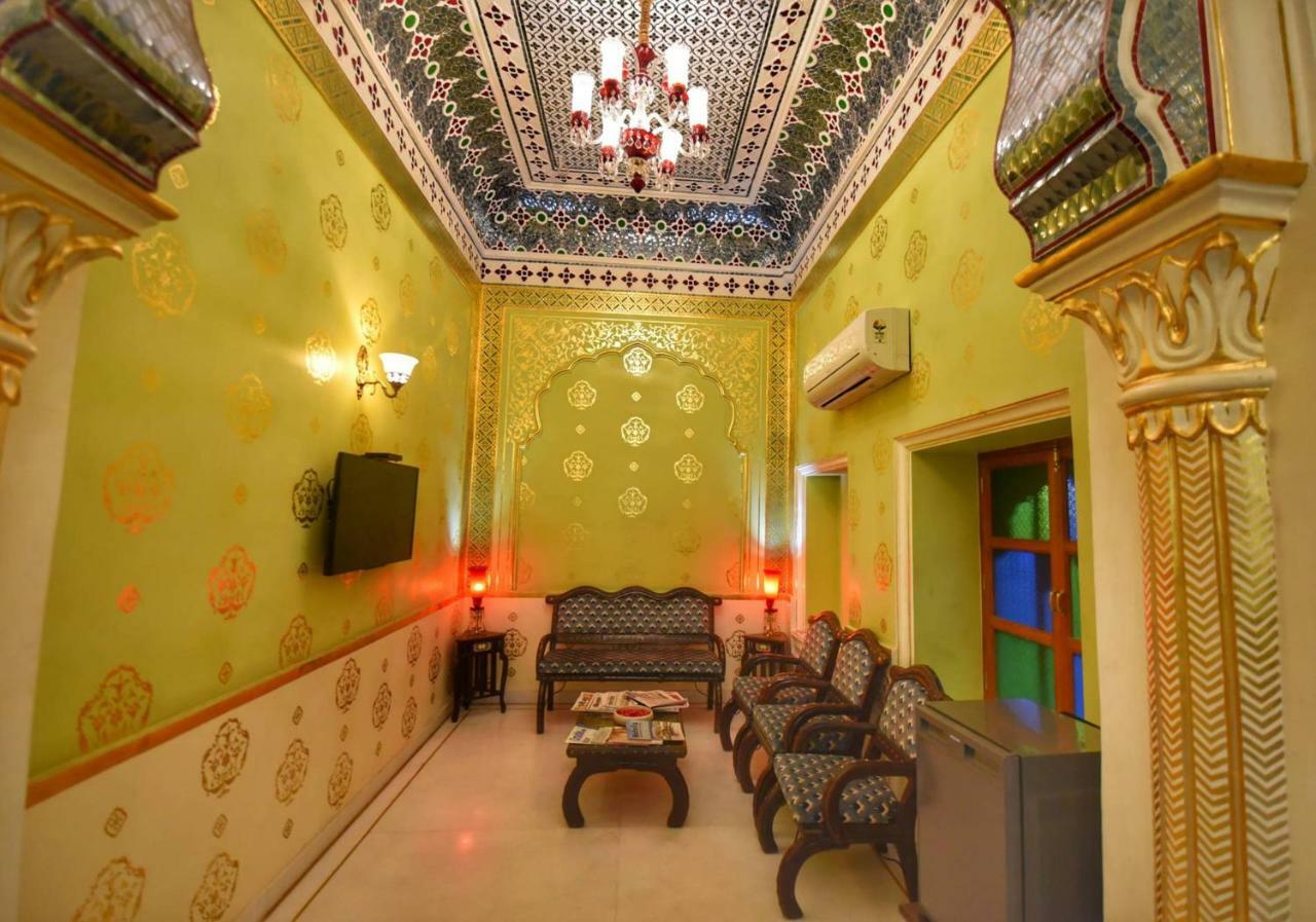 Nirbana Palace - A Heritage Hotel And Spa Jaipur Ngoại thất bức ảnh