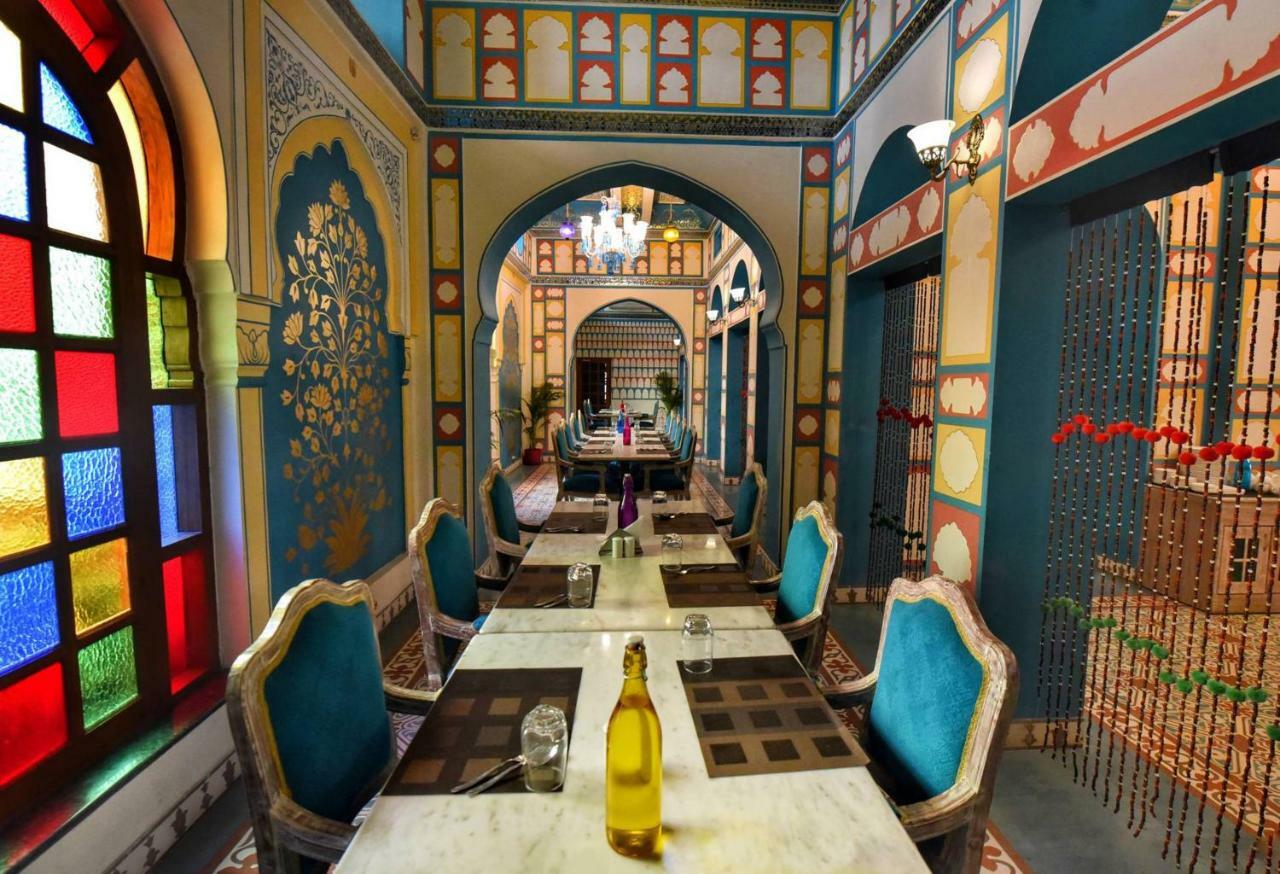 Nirbana Palace - A Heritage Hotel And Spa Jaipur Ngoại thất bức ảnh