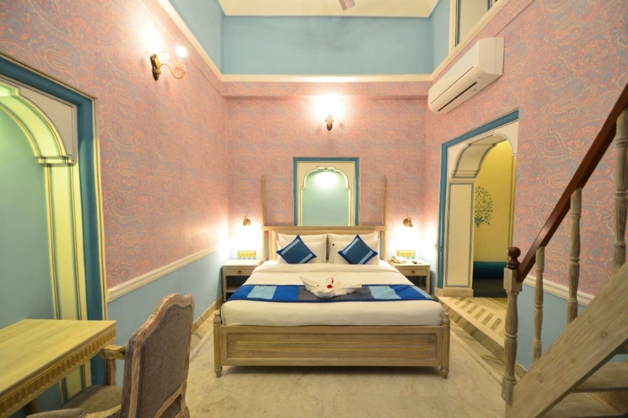 Nirbana Palace - A Heritage Hotel And Spa Jaipur Ngoại thất bức ảnh